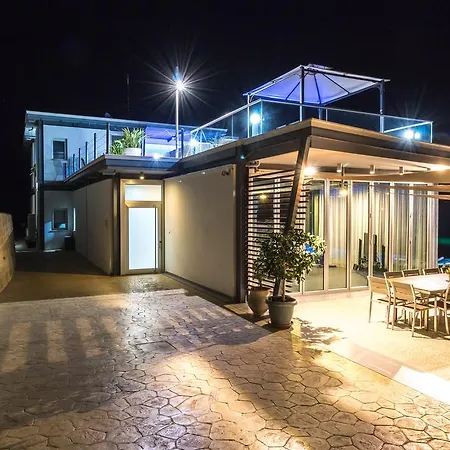 Villa Oceania & Panorama Peyia