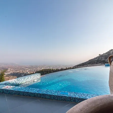 Oceania & Panorama Villa Peyia