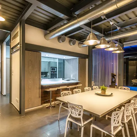 Oceania & Panorama Villa *