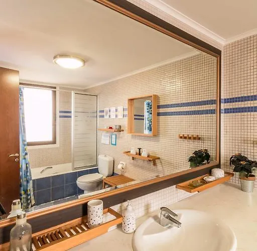 Oceania & Panorama Vilă *